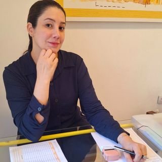 Dra. Priscila Santos de Oliveira