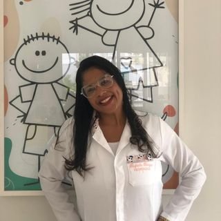 Dra. Rafaela Santos Souza Borges