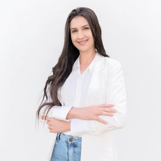 Dra. Natália Ferreira