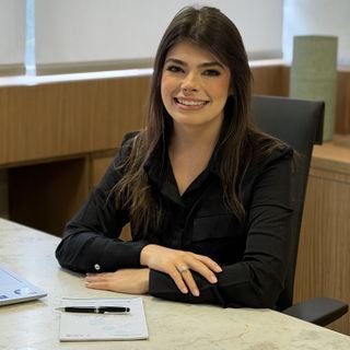Dra. Monique Alves