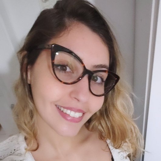 Aline Alves Castro