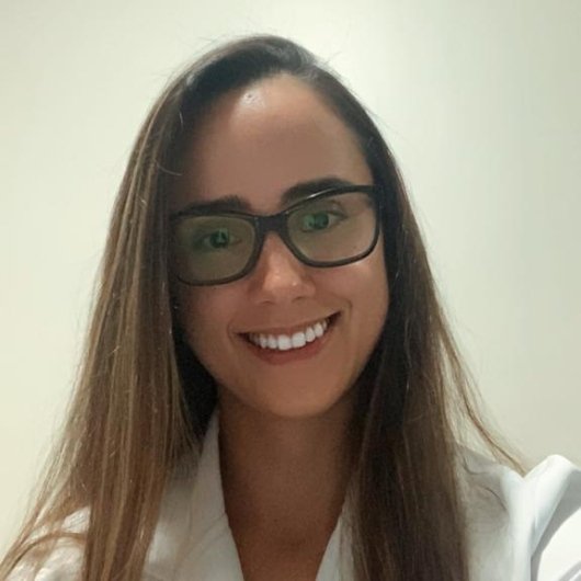 Dra. Marina Resende Barata