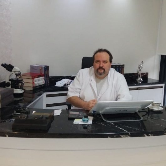 Dr. Mauricio Zanini
