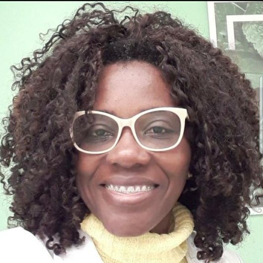 Dra. Dalvinéia Cruz