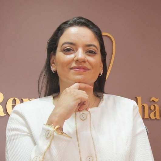 Dra. Renata de Paula Manhães