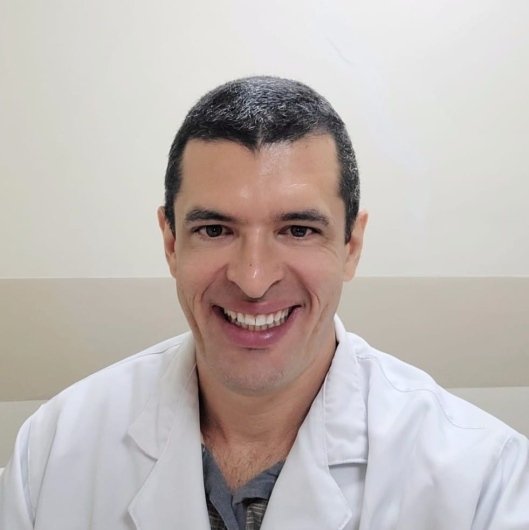 Dr. Vitor Arpini Mazoco