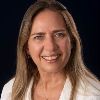 Dra. Andrea Pereira Guimarães