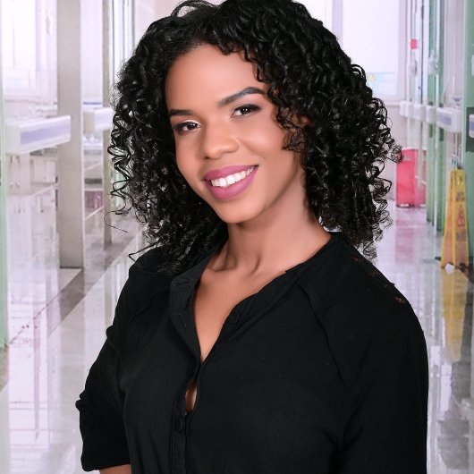 Dra. Adna Almeida