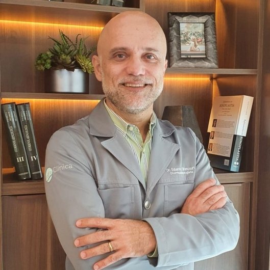 Dr. Eduardo R. Bittencourt