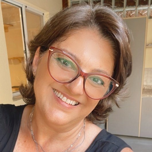 Dra. Adriana Cerqueira