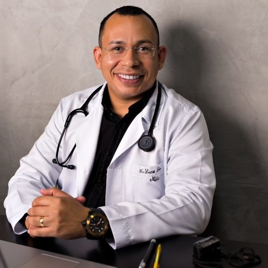 Dr. Lucas Lima dos Santos