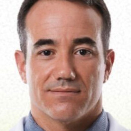 Dr. Pedro Duques