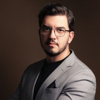 Dr. Lucas Ferreti