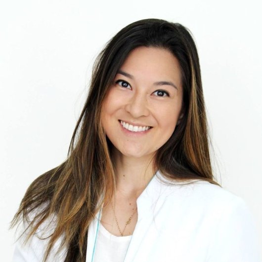 Dra. Amanda Tanaka