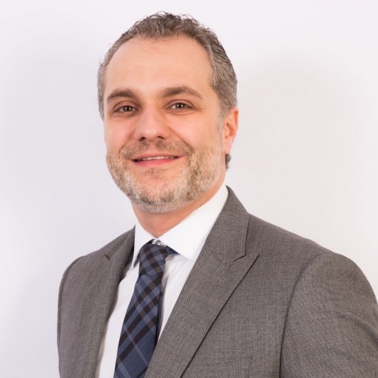 Dr. Gustavo Nader Marta