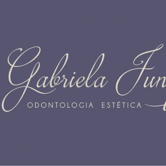 Dra. Gabriela Junqueira