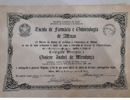 Dra. Gislene Isabel de Mendonça