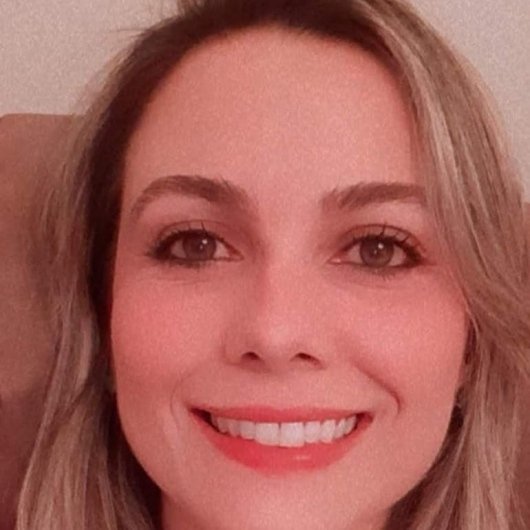 Dra. Érica Cristina Martins