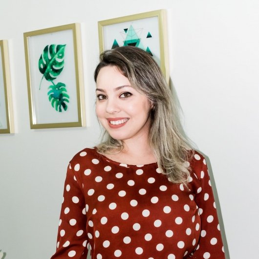 Dra. Tamires Siqueira
