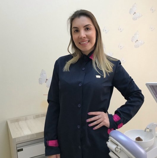 Dra. Renata Araujo de Oliveira
