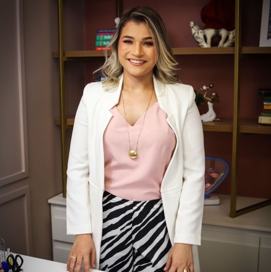 Dra. Luiza Beatriz Coelho Pontes Bacelar Costa