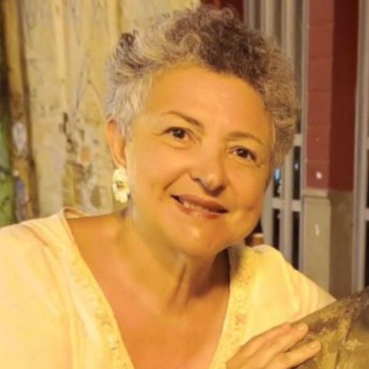 Dra. Angela Santana
