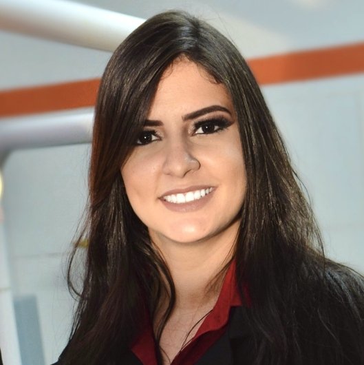 Dra. Rhayne Almeida Falcão