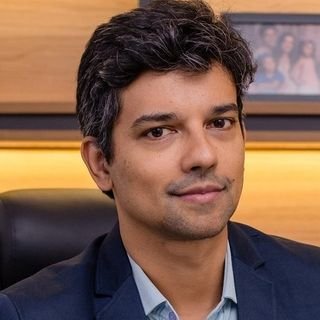 Dr. Cristiano Simões