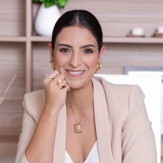 Dra. Viviane Machado Lima