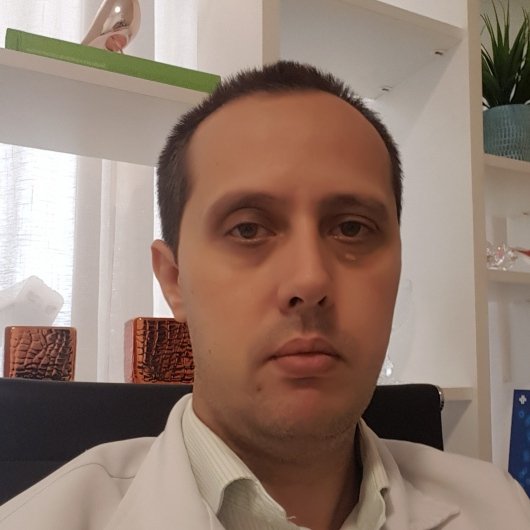Dr. Rodrigo Souza