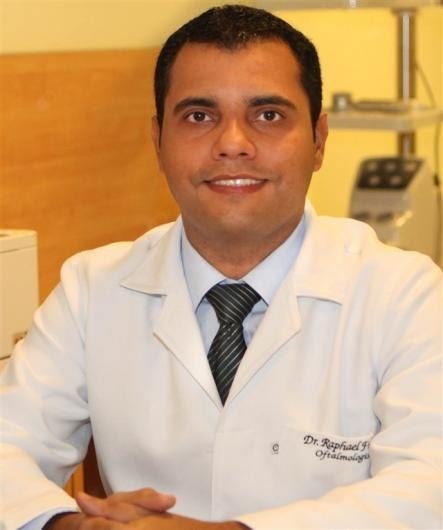 Dr. Raphael Freitas