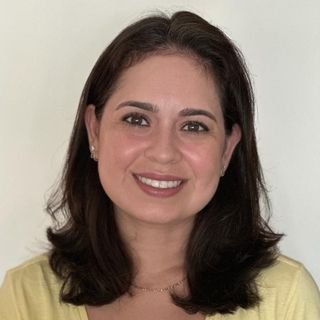 Dra. Camila Moraes