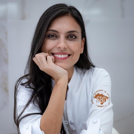 Dra. Mayara Hamilko de Barros