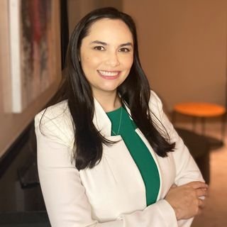 Dra. Marina Alexandre Pereira