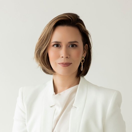 Dra. Adelina Maria Feitosa Gomes
