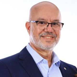 Dr. Clesio W. da Cunha
