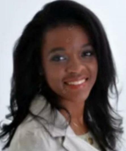 Dra. Adriana Martins Domingos Romer