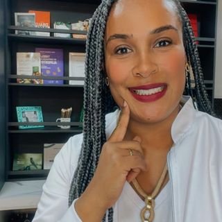 Dra. Nathália Silva Cândido Costa