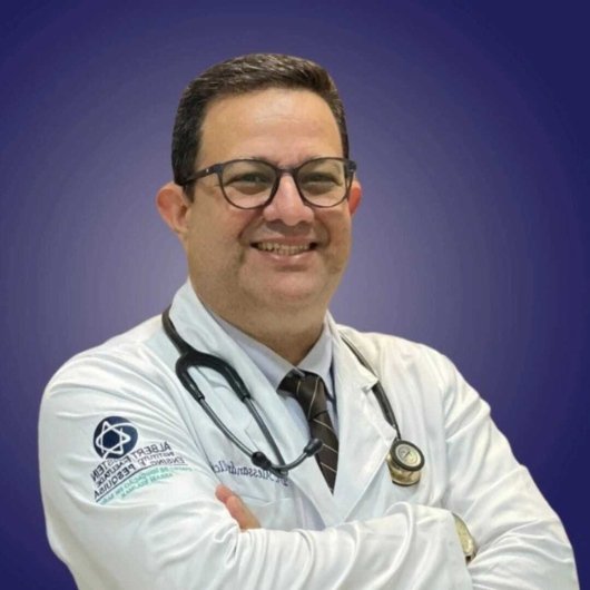 Dr. Alessandro Balbi Uchôa