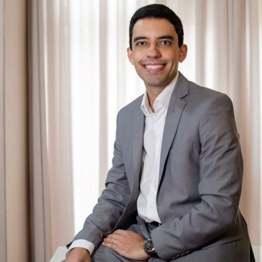 Dr. Daniel Palmer Caldeira Mendes