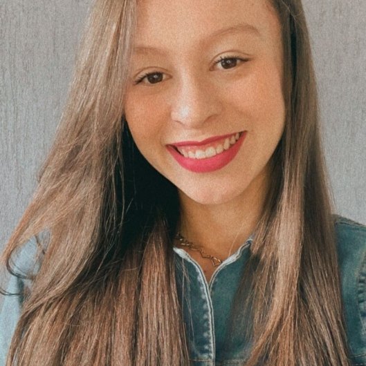 Dra. Karina Mouraes