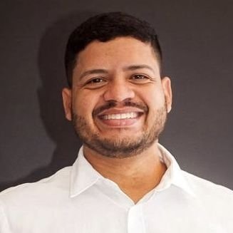 Dr. Moises de Oliveira