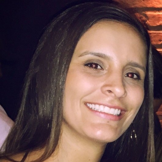 Dra. Vanessa de Freitas Carvalho Paris