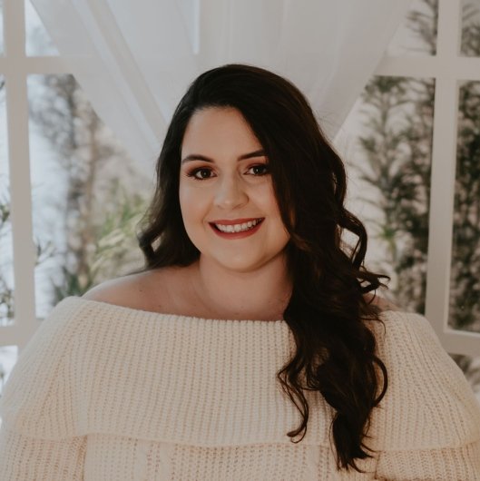 Dra. Rafaela Teles