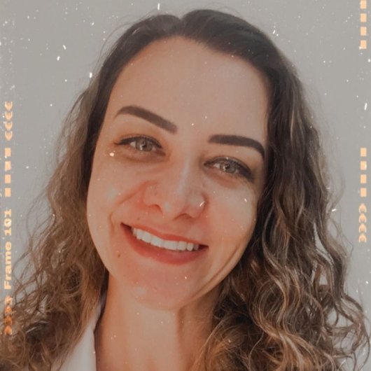 Dra. Paula Trindade Brittes