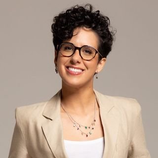 Dra. Nathália Ferrare