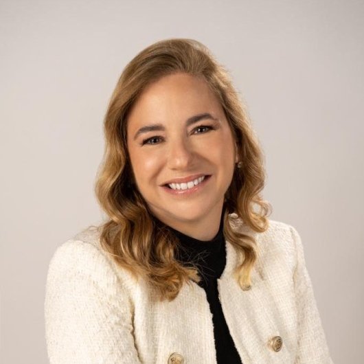 Dra. Adriana Monjardim Abramovic