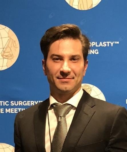 Dr. Marcos Manzotti
