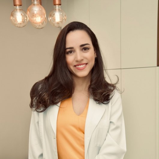 Dra. Gabrielle Vale