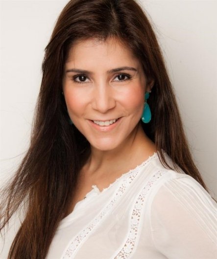 Dra. Ana Carolina de Simoni Sumam